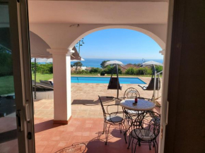 Stunning Apartment with pool close to Estepona ES